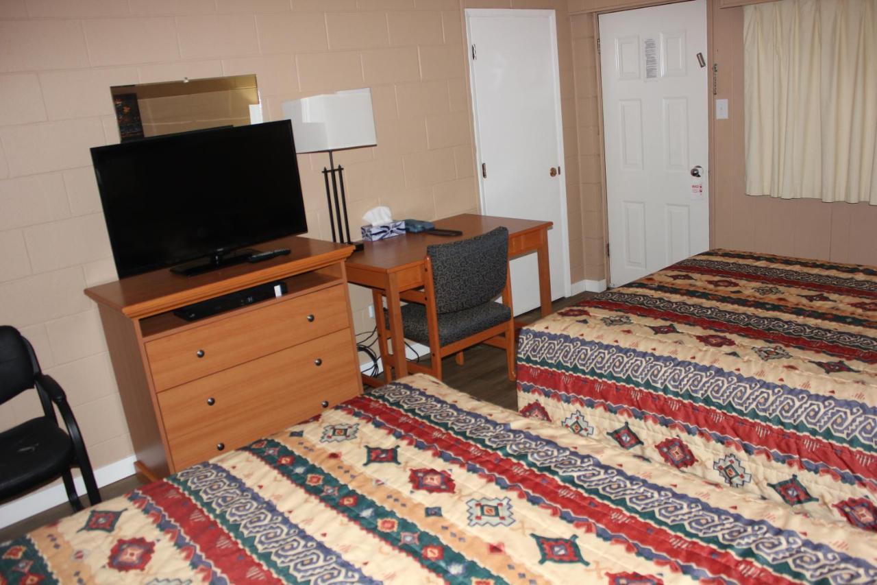 Flamingo Motel Penticton Luaran gambar