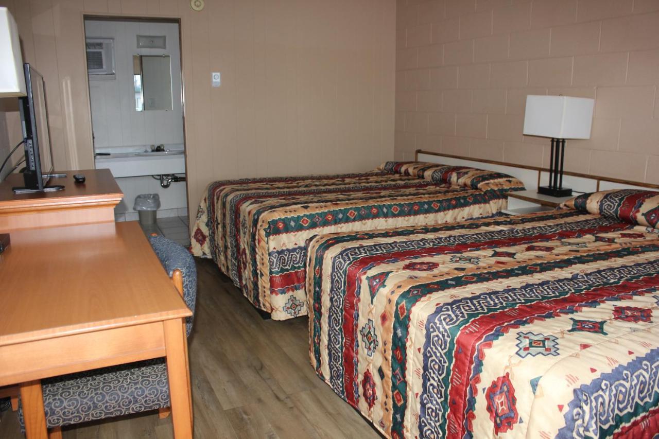 Flamingo Motel Penticton Luaran gambar