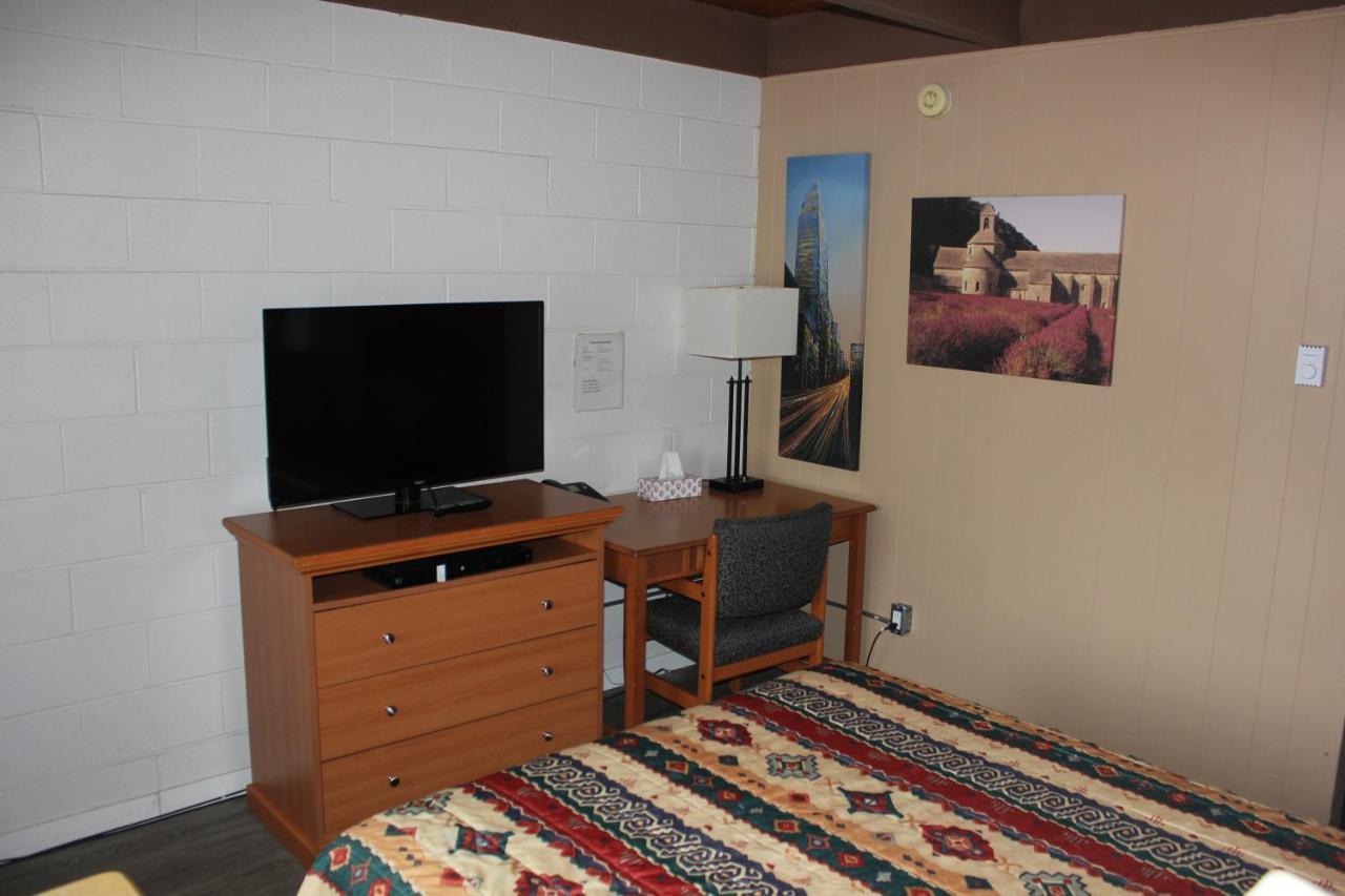 Flamingo Motel Penticton Luaran gambar