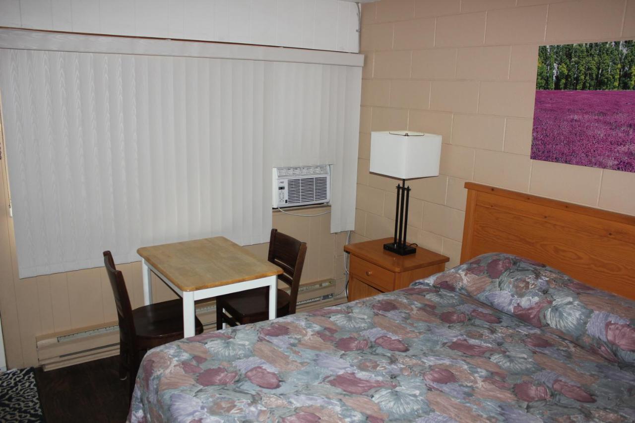 Flamingo Motel Penticton Luaran gambar
