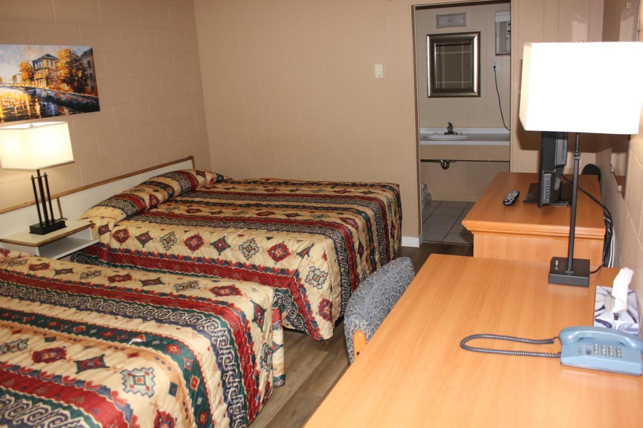 Flamingo Motel Penticton Luaran gambar