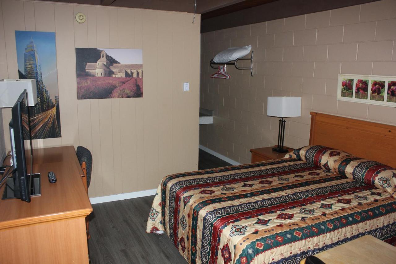 Flamingo Motel Penticton Luaran gambar