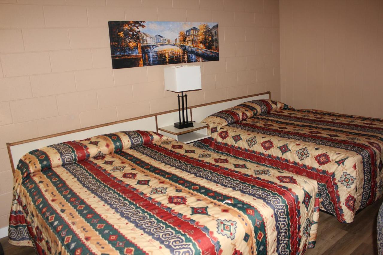 Flamingo Motel Penticton Luaran gambar