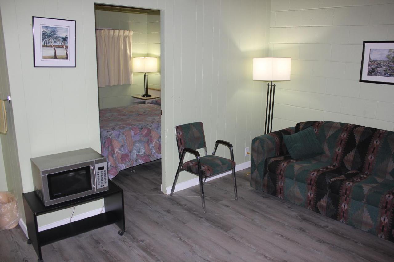 Flamingo Motel Penticton Luaran gambar
