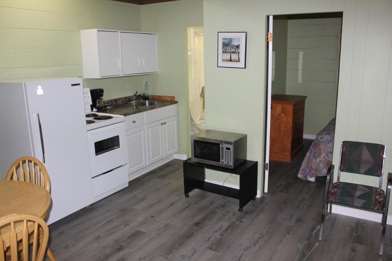 Flamingo Motel Penticton Luaran gambar