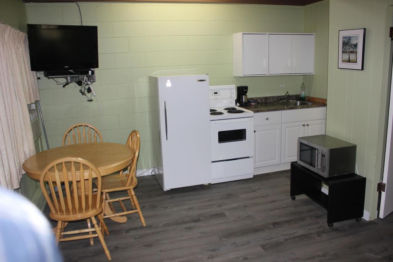Flamingo Motel Penticton Luaran gambar