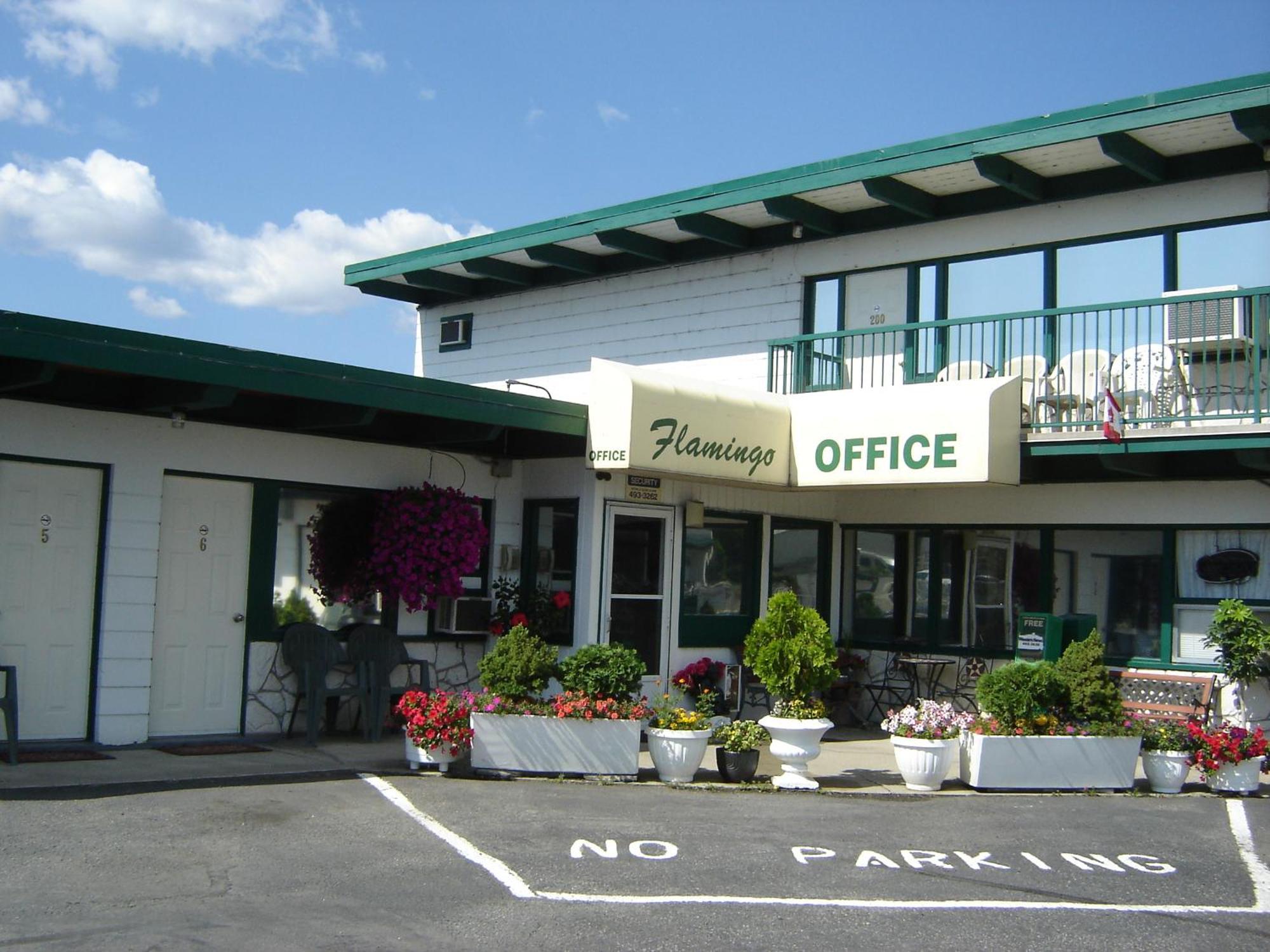 Flamingo Motel Penticton Luaran gambar