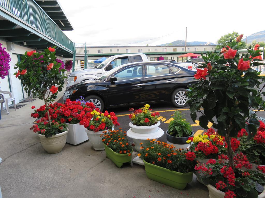 Flamingo Motel Penticton Luaran gambar