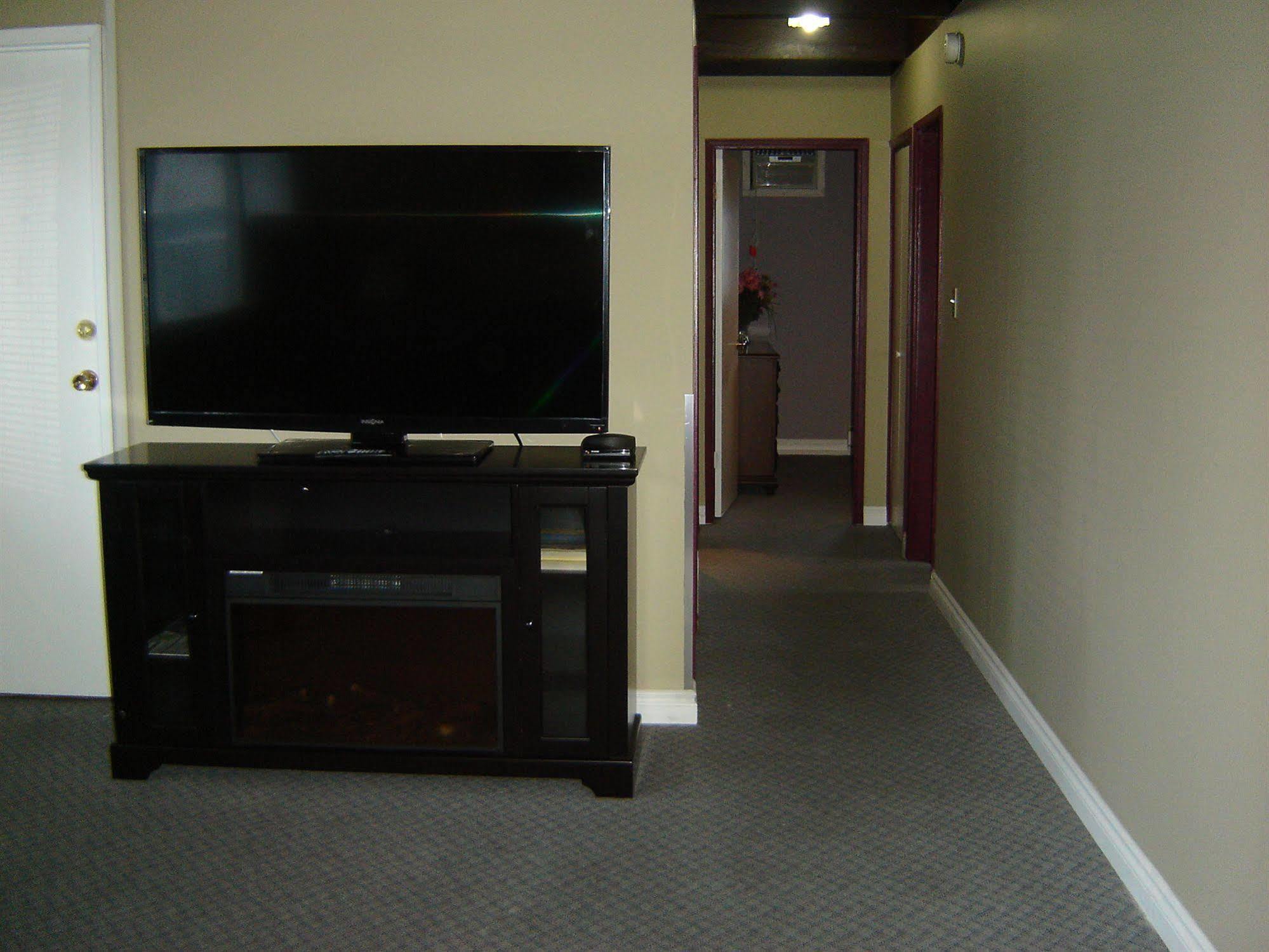 Flamingo Motel Penticton Luaran gambar