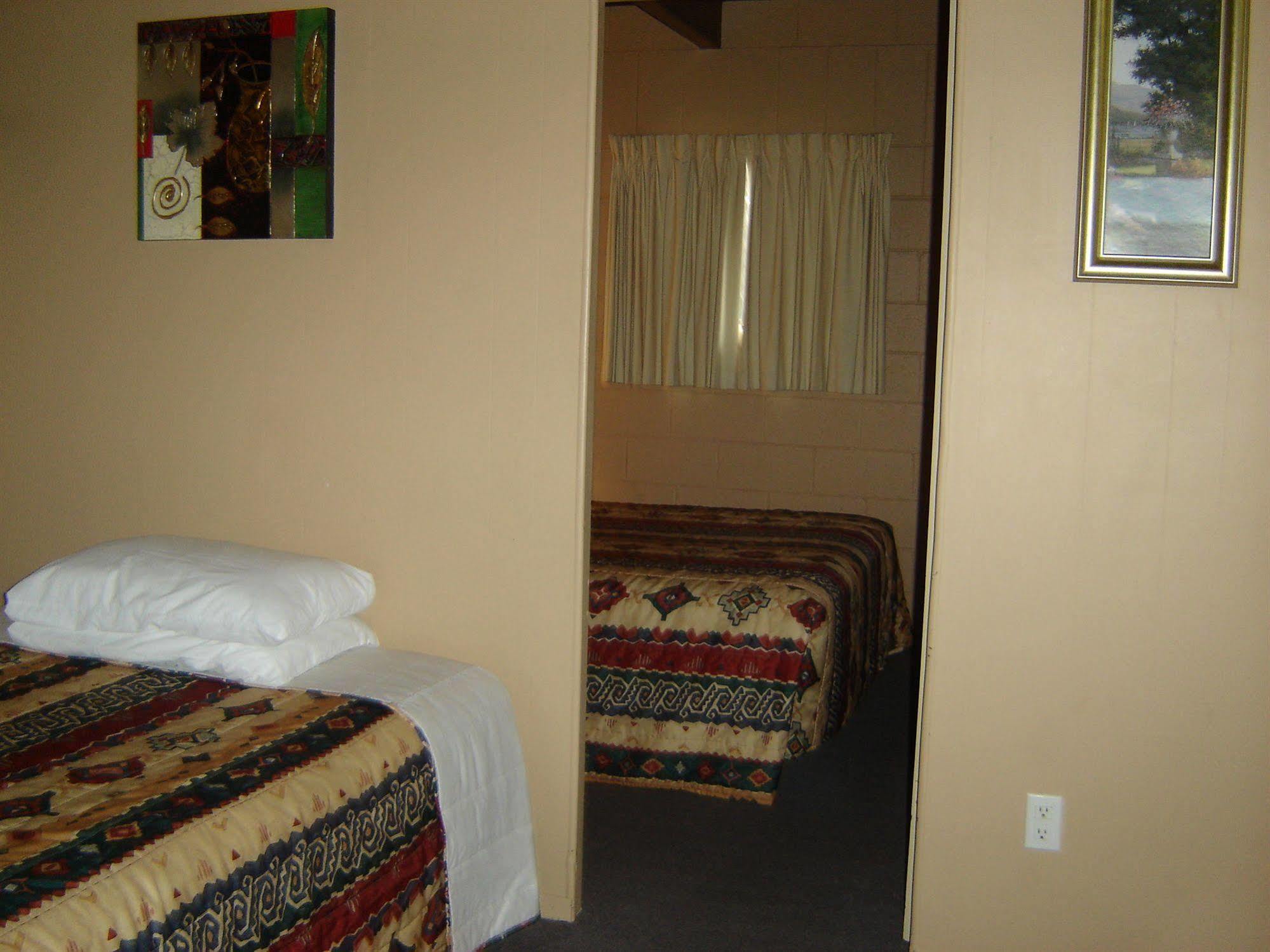 Flamingo Motel Penticton Luaran gambar