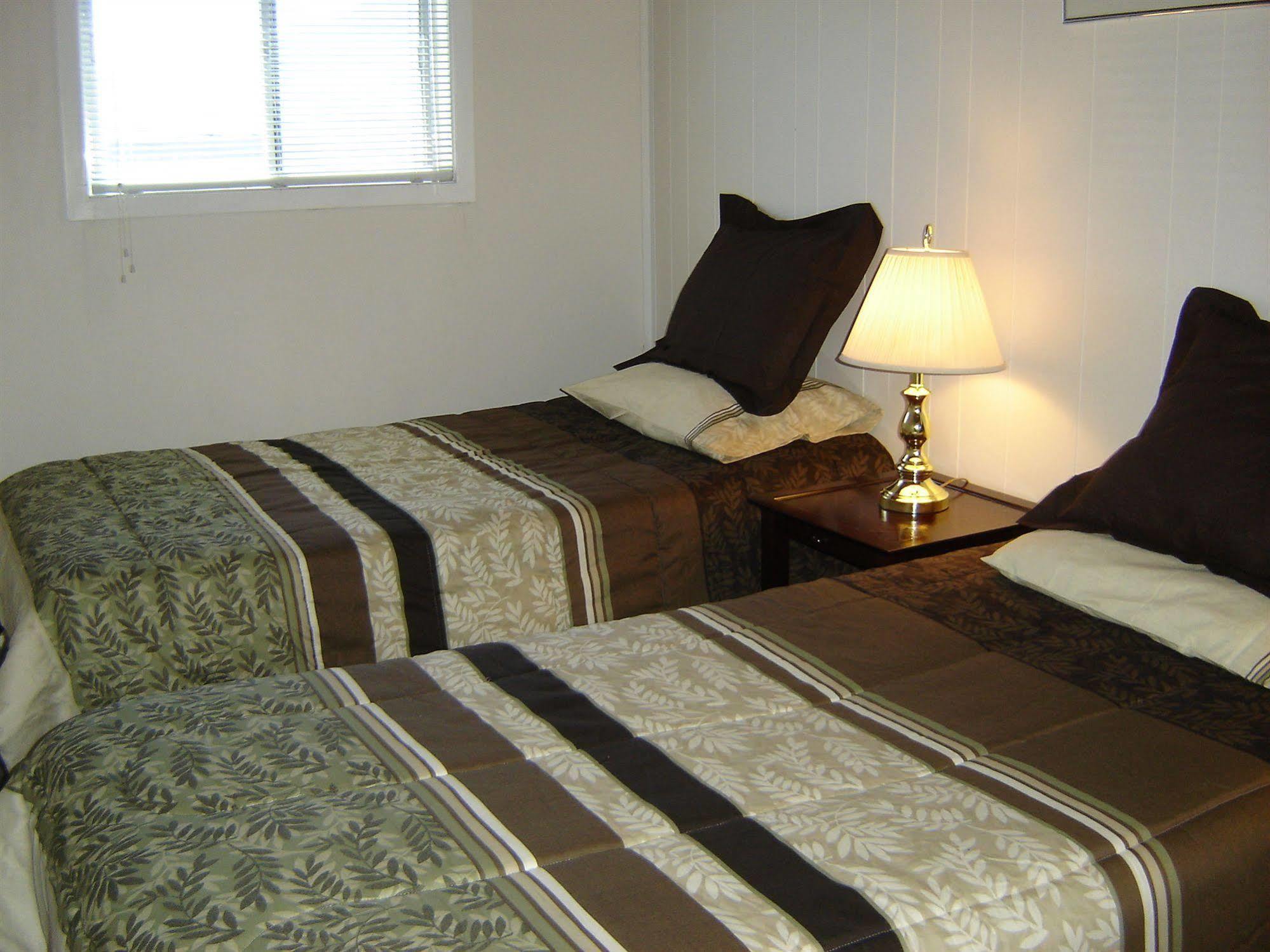 Flamingo Motel Penticton Luaran gambar